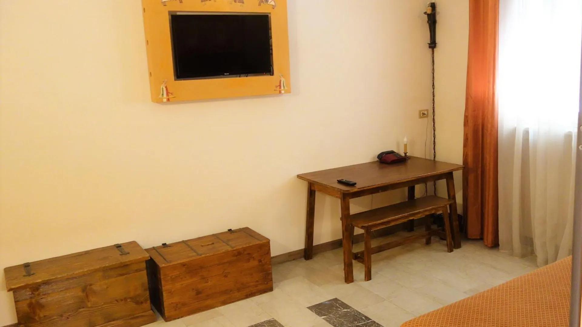 ** Hotel Euromotel Croce Bianca Verona Italia