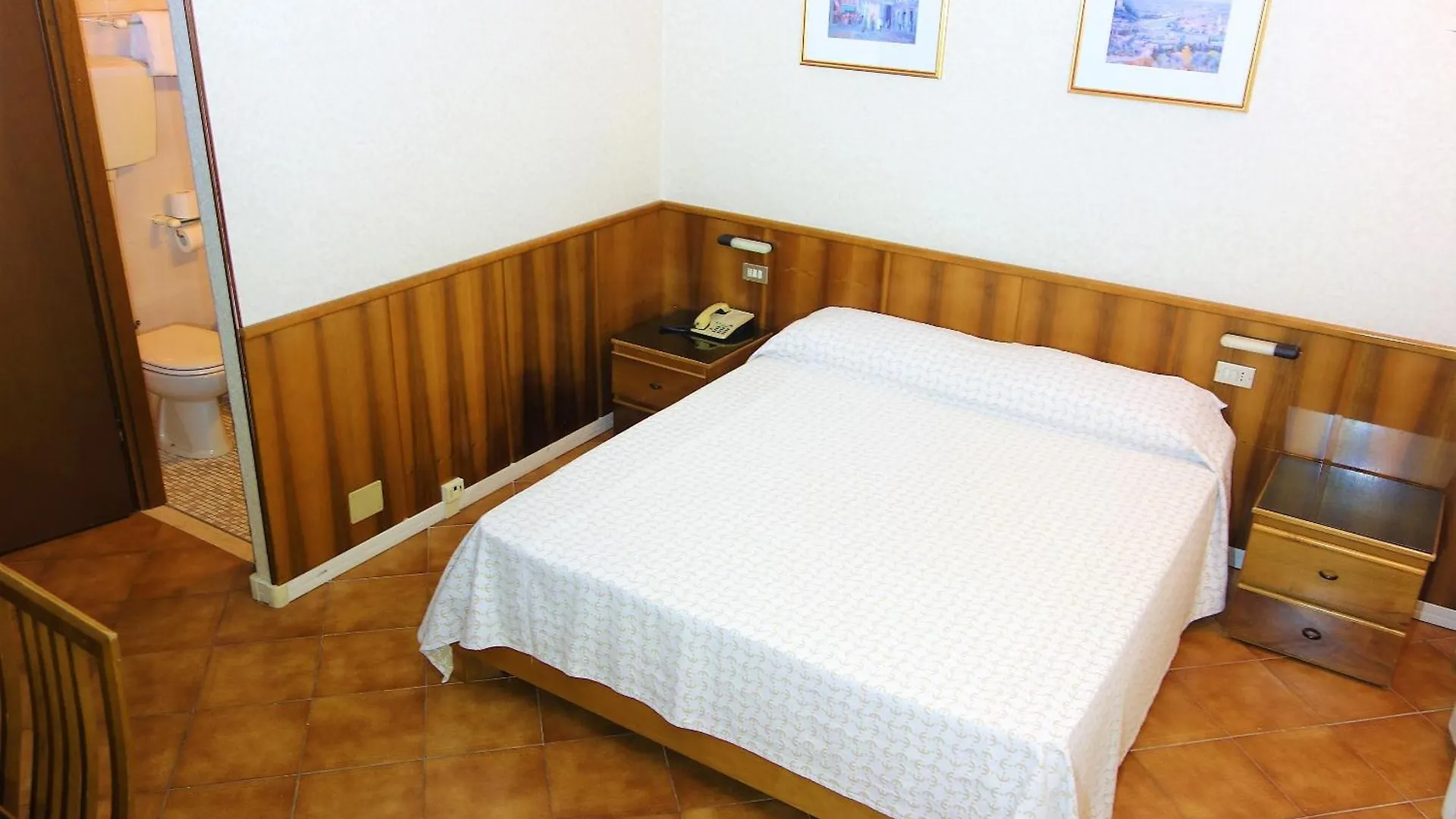 ** Hotel Euromotel Croce Bianca Verona Italy