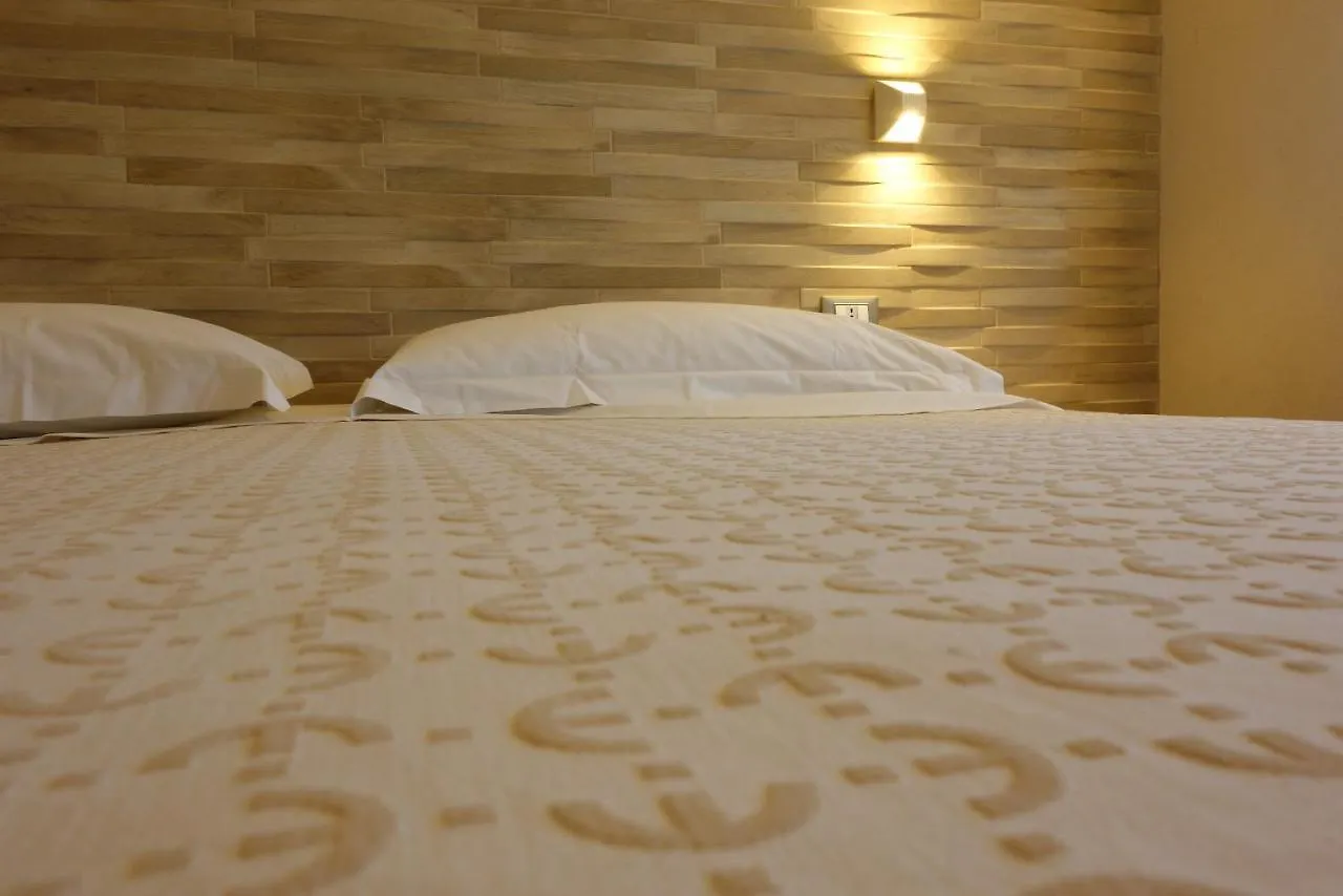 ** Hotel Euromotel Croce Bianca Verona Italy
